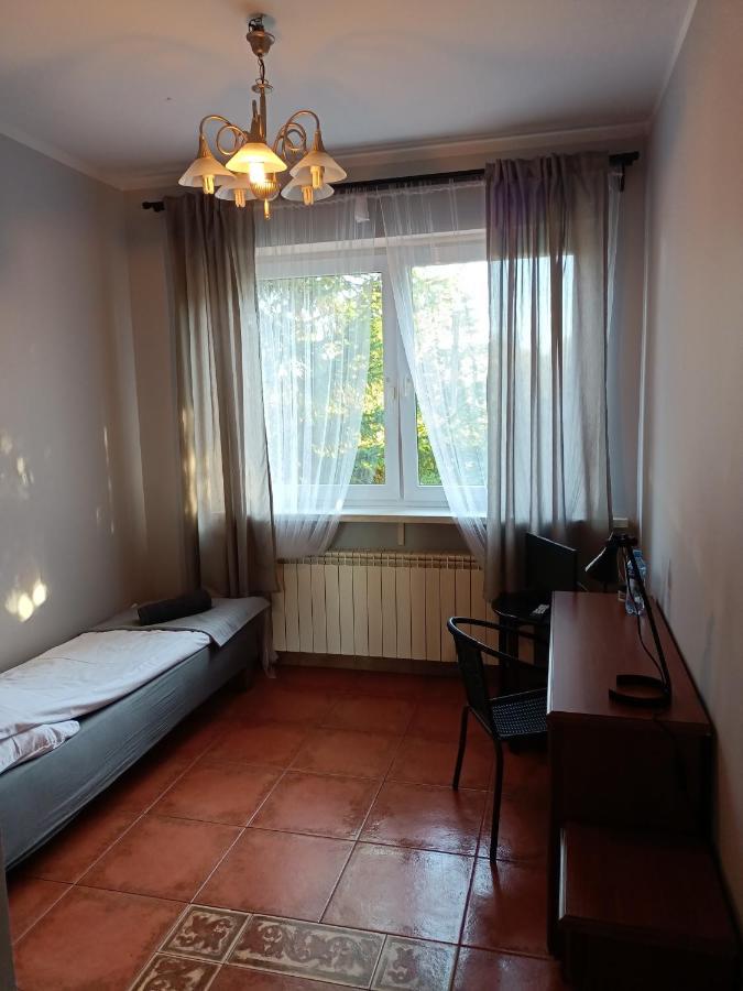 Pokoje Pod Swierkiem Swarzędz Kültér fotó