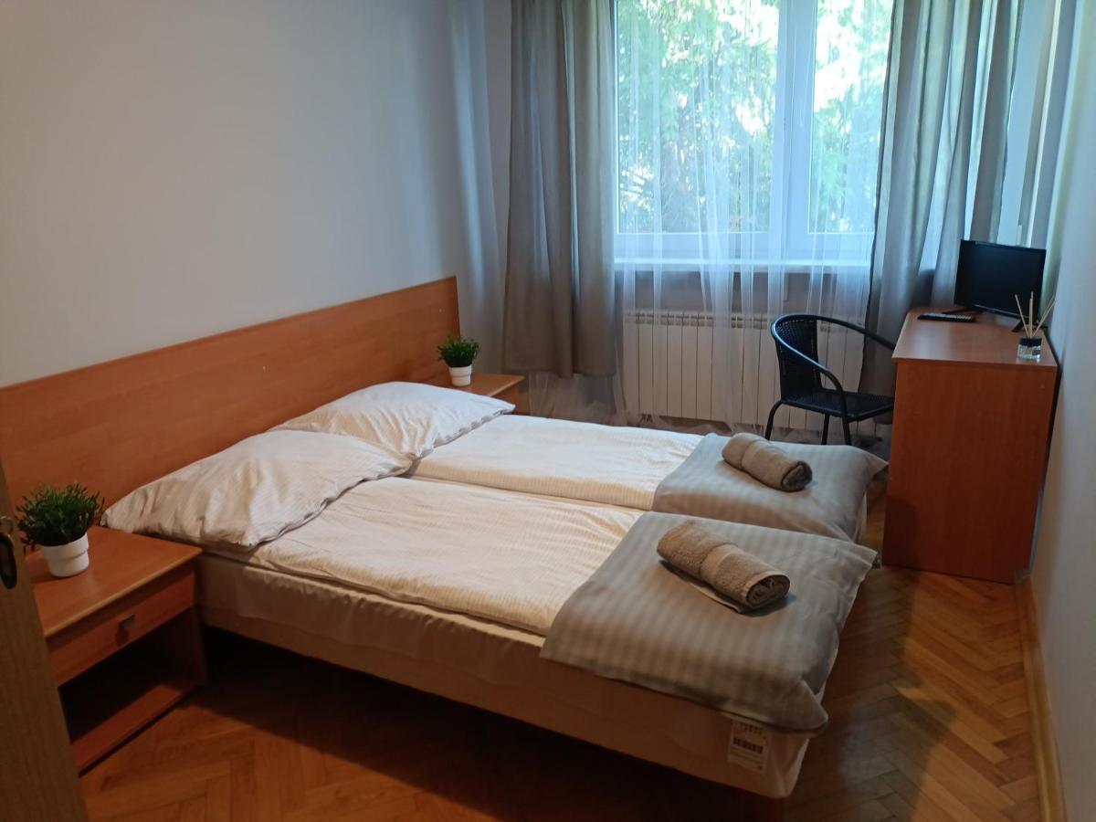 Pokoje Pod Swierkiem Swarzędz Kültér fotó