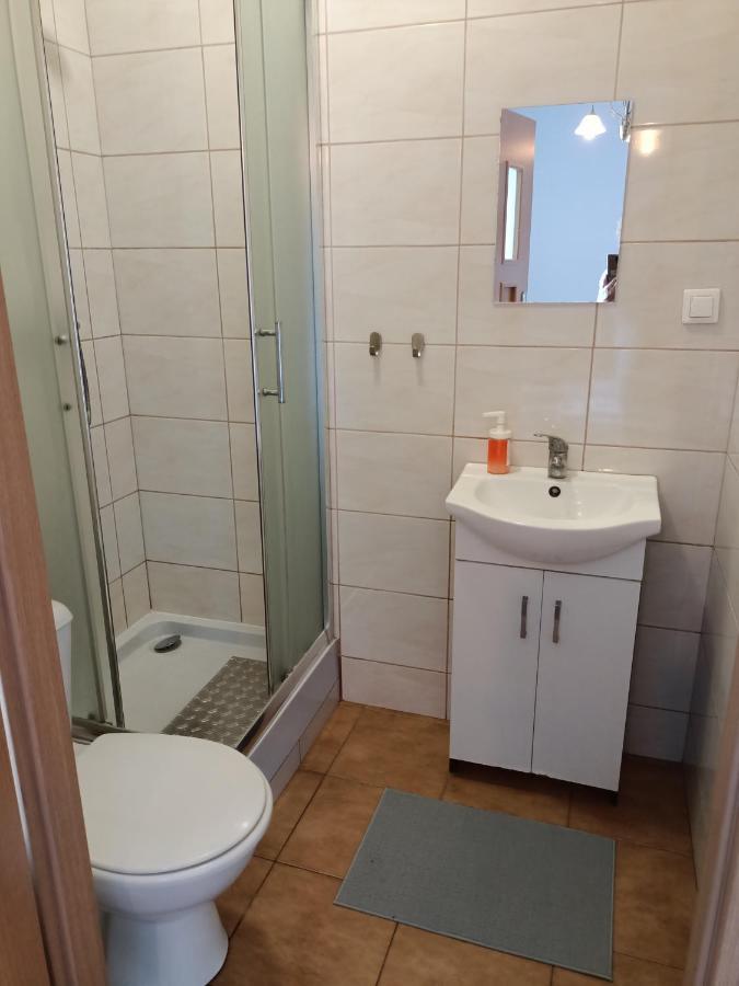 Pokoje Pod Swierkiem Swarzędz Kültér fotó