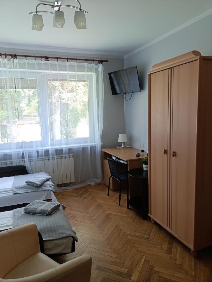 Pokoje Pod Swierkiem Swarzędz Kültér fotó